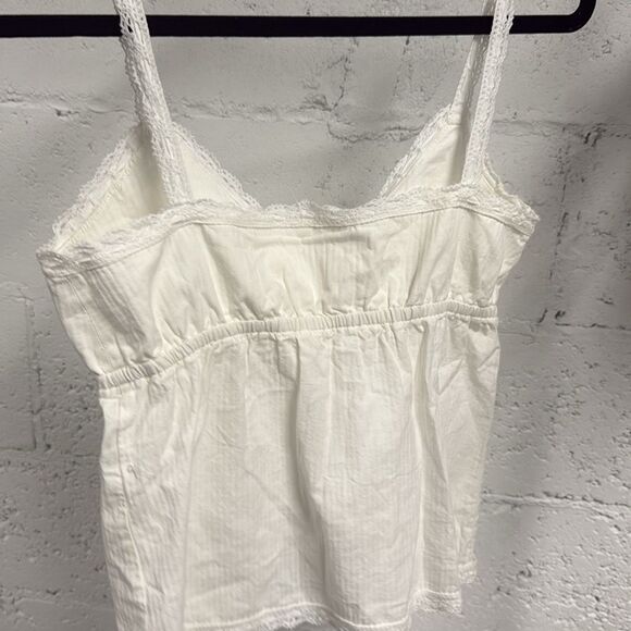 John Galt - White Cute Cami Top - Short Simple Summer Tank - GREAT CONDITION - Picture 3 of 3